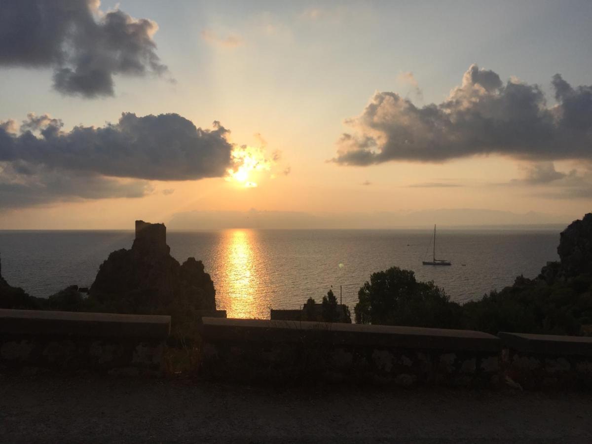 Villa Valmar Scopello 卡斯泰拉马莱 外观 照片